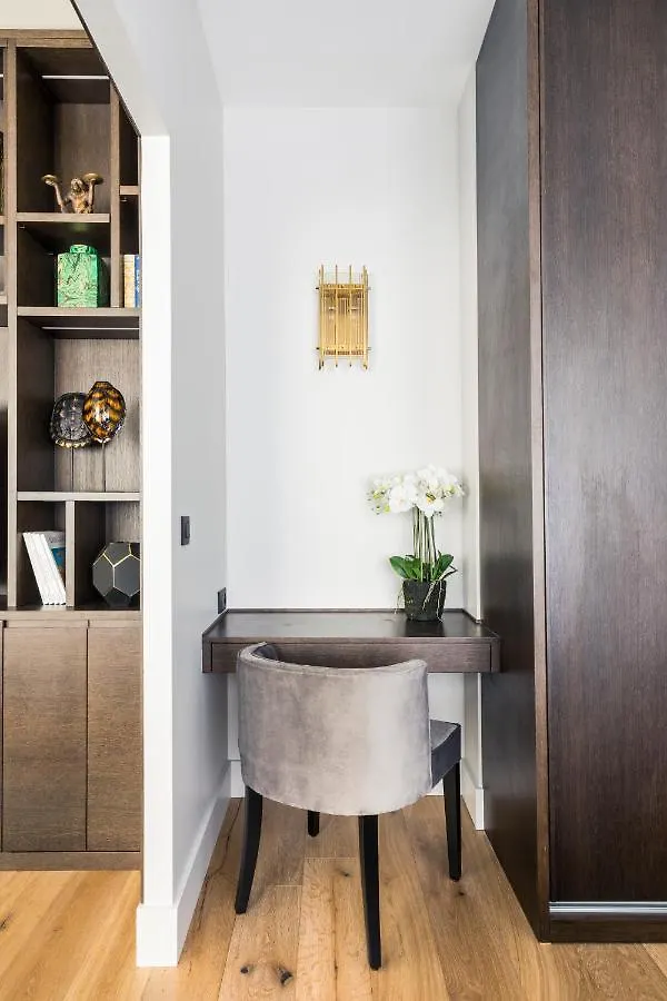 Luxury Louvre Ii Apartment Paris