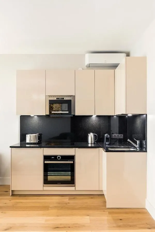 Apartment Luxury Louvre Ii